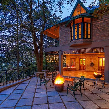 Stayvista At Paris Villa With Pvt Pool & Valley View Касаули Екстериор снимка